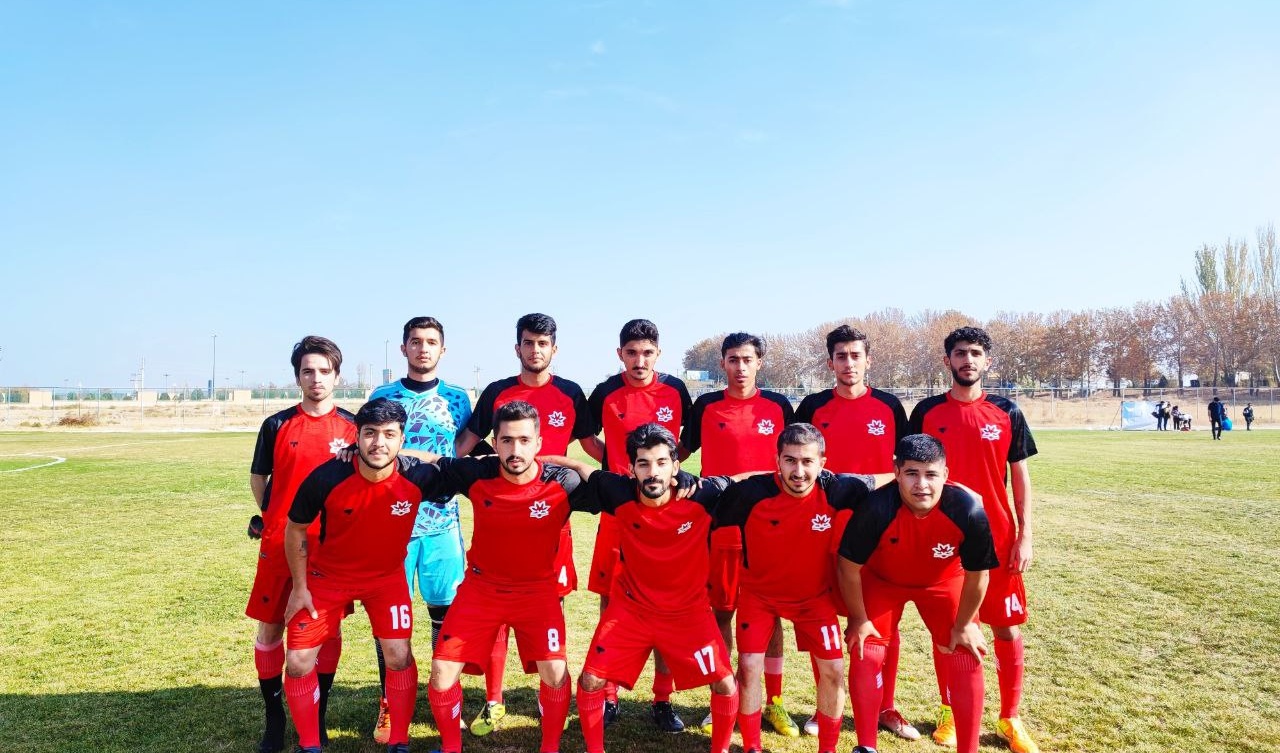 کسب مقام نائب قهرمانی تیم فوتبال دانشکده معماری، شهرسازی و هنر در مسابقات پاییزه دانشجویی 1402