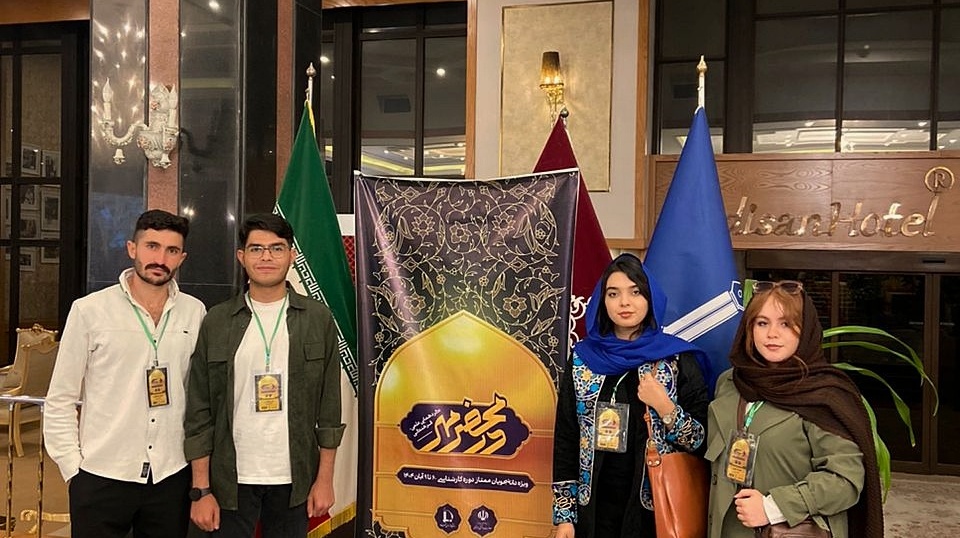 حضور 6 نفر از دانشجویان ممتاز دانشکده در گردهمایی علمی فرهنگی " در محضر مهر " به میزبانی دانشگاه فردوسی مشهد / 6 لغایت 9 آبان 1404